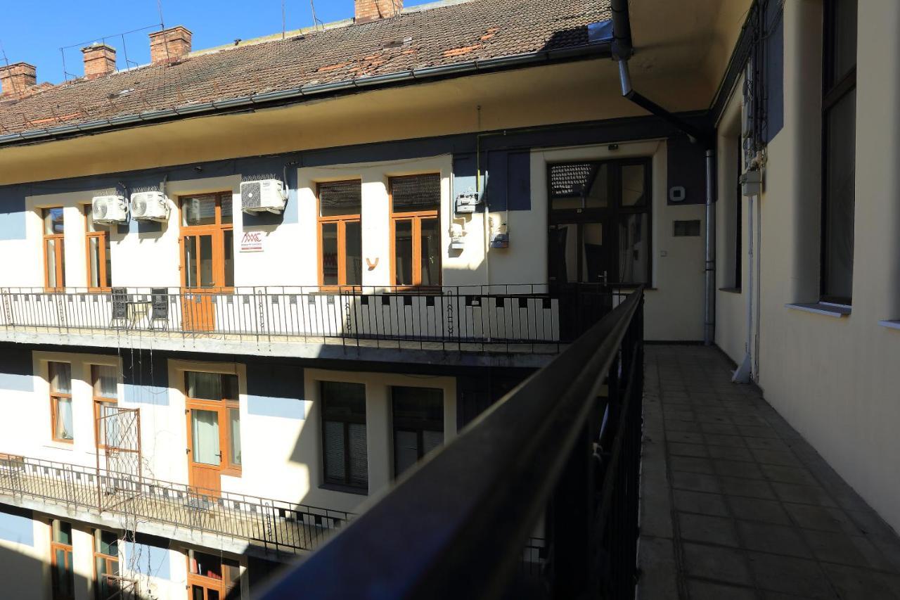 Napoca Central Apartment Клуж-Напока Екстериор снимка